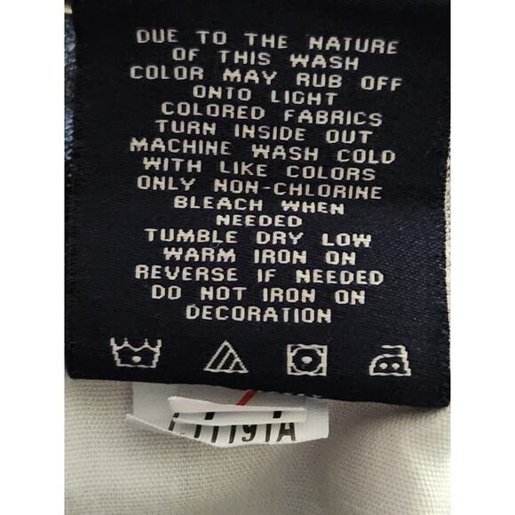 Vigoss Dallas Capris Juniors Sz 7 Blue Denim Embroidered Heritage Fit Studded - Picture 10 of 10